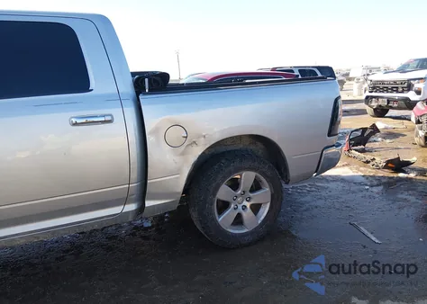 2010 Dodge Ram 1500 Slt/Sport/Trx из США, поврежденный, VIN 1D7RB1CP2AS104422